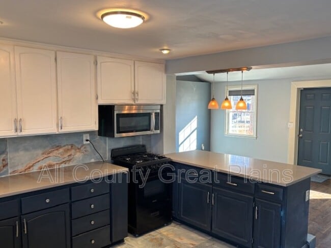 Photo - 218 W 83rd Terrace