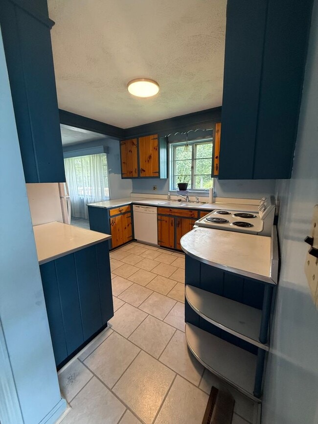 Photo - 313 Belmont Dr