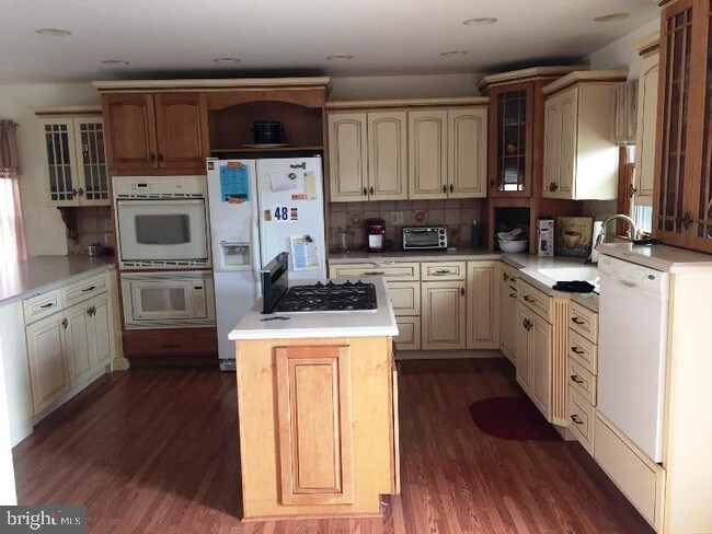 Photo - 507 N Main St