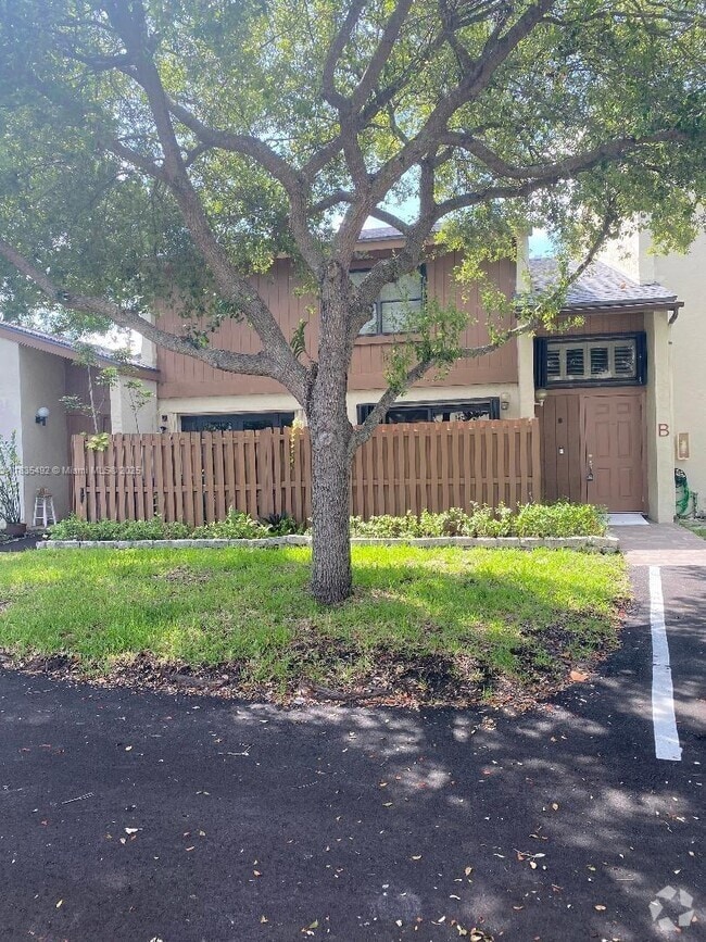 Building Photo - 11419 SW 109th Rd Unit 48B Rental