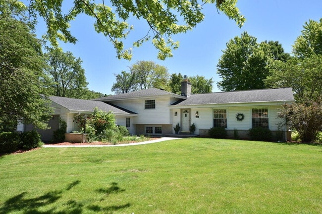 Photo - 12475 Elmhurst Pkwy