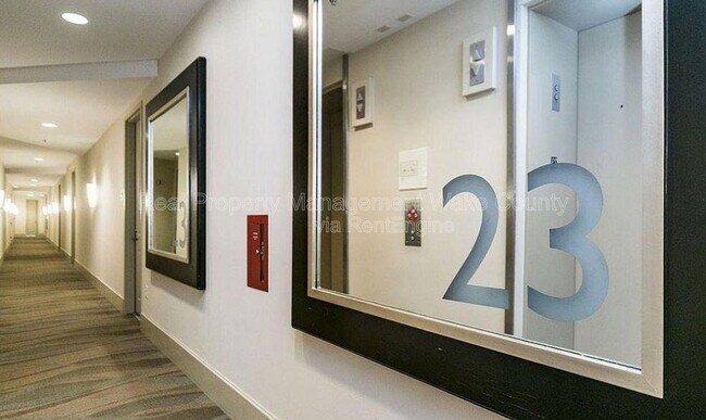 Photo - 301 Fayetteville St Unidad 2303 2303