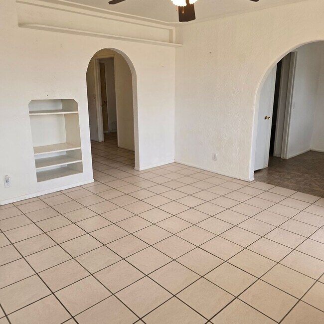 Photo - 701 W Soto St Unidad "B"