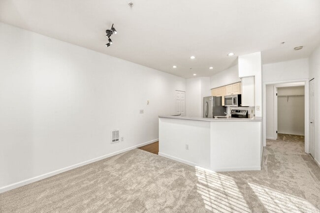 Photo - Well-Equipped 2 Bed 2 Bath Sonoma Villero Condo w/ Community Pool, Hot Tub & Exercise Room! Unit 2502