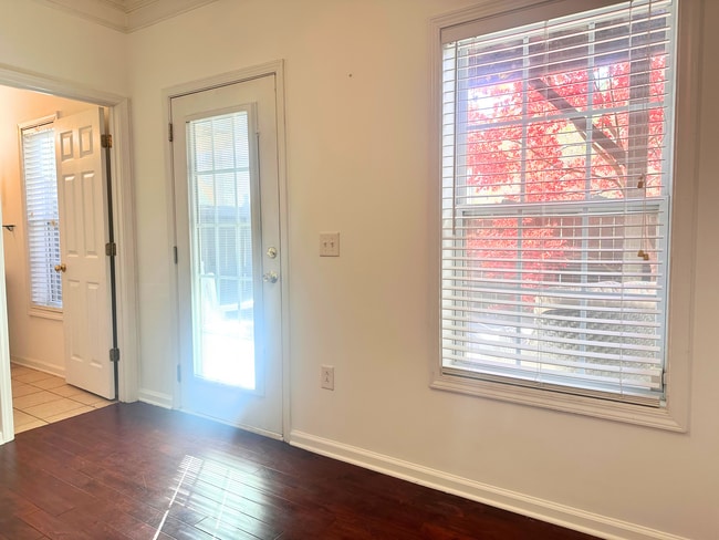 Photo - 307 Savoy Ct