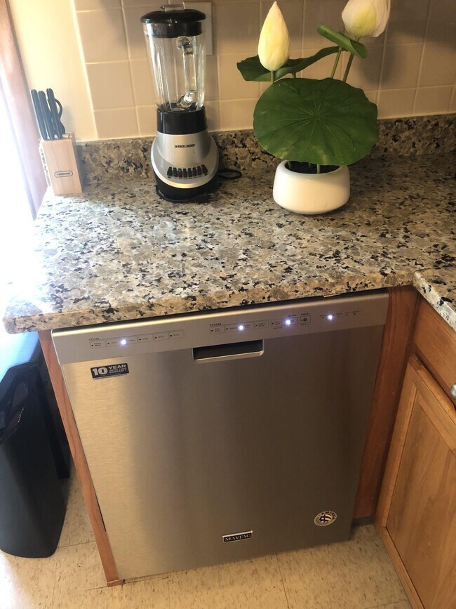 Photo - 22 8th St Unit 3