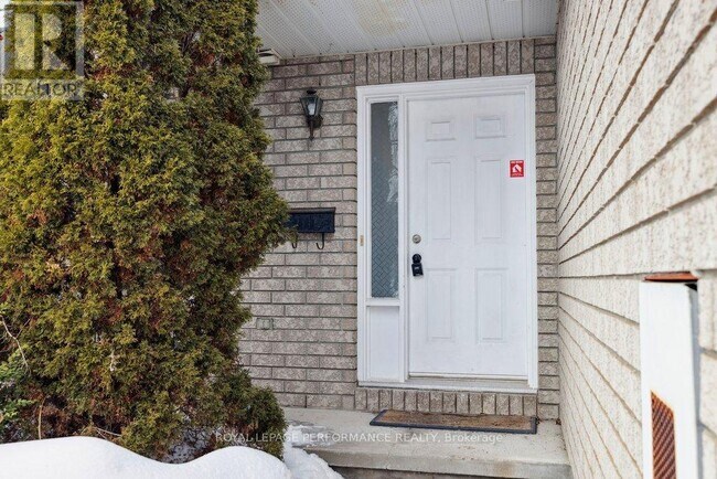 Photo - 1666 Jobin Crescent