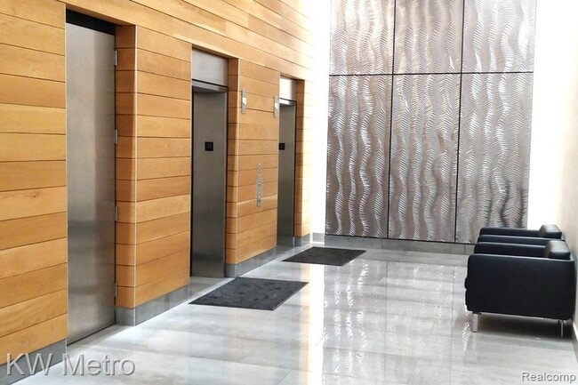 Photo - 350 N Main St Unidad 618