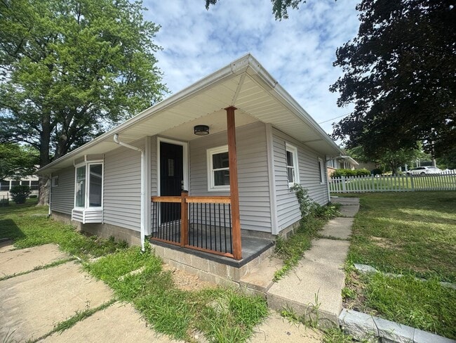 3 Bedroom House in East Moline - 3 Bedroom House in East Moline