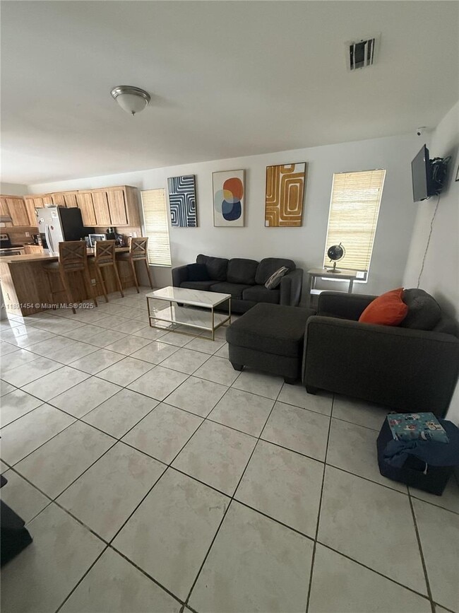 Photo - 7358 NW 49th St