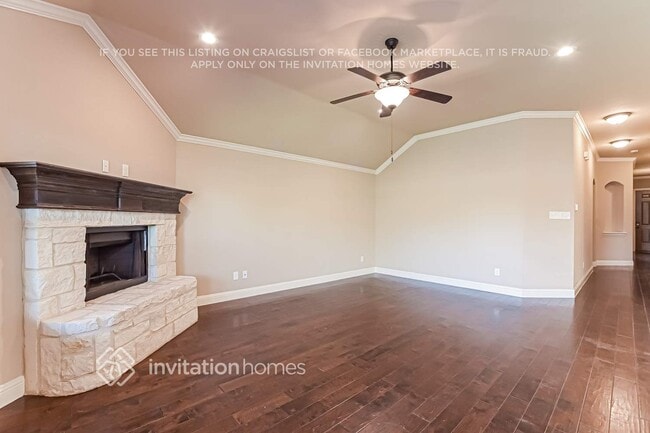 Photo - 215 Range Rd