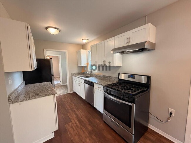 Photo - 774 Fox River Rd