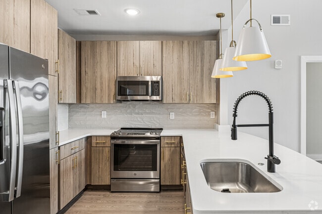 B1P - 2BR, 2.5BA - 1,151SF - Kitchen