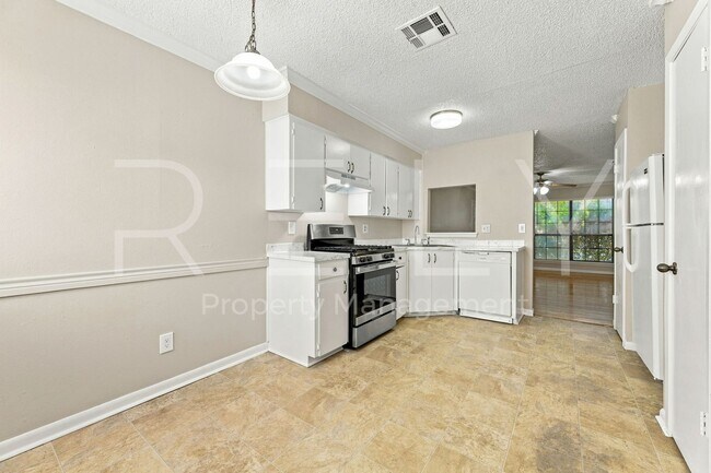 Photo - 205 W William Cannon Dr Unit A