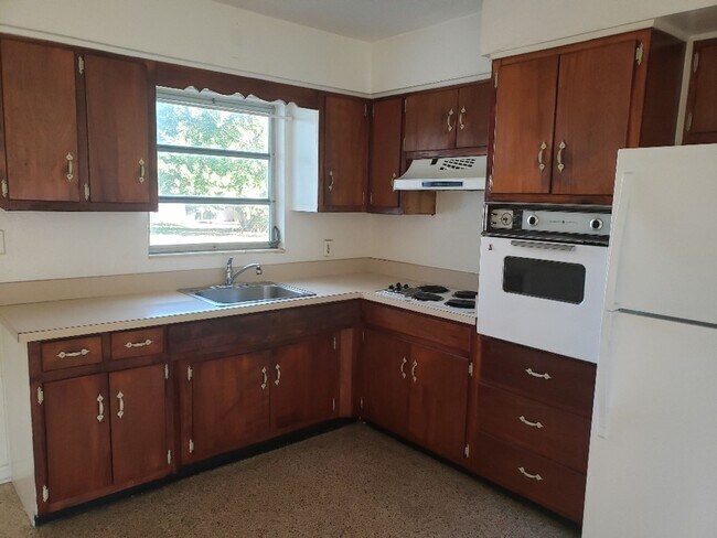 Photo - WR-2 Bliss Duplex Unidad B Right Side