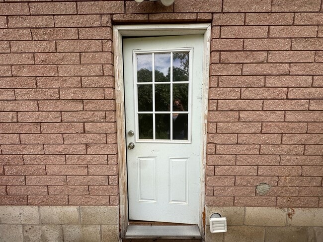 358 W 4th S Unit B