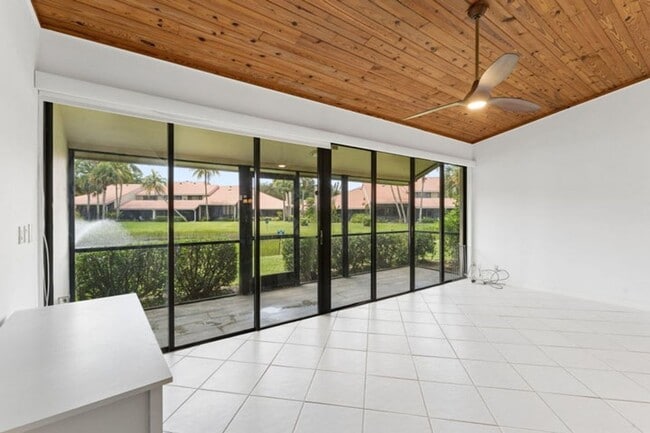 Photo - 119 Old Meadow Way