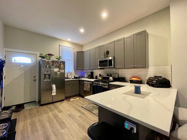 Photo - 1725 N Honore St