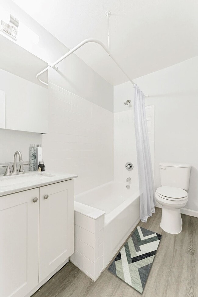 Mid Island Apartments For Rent in Bay Shore, NY