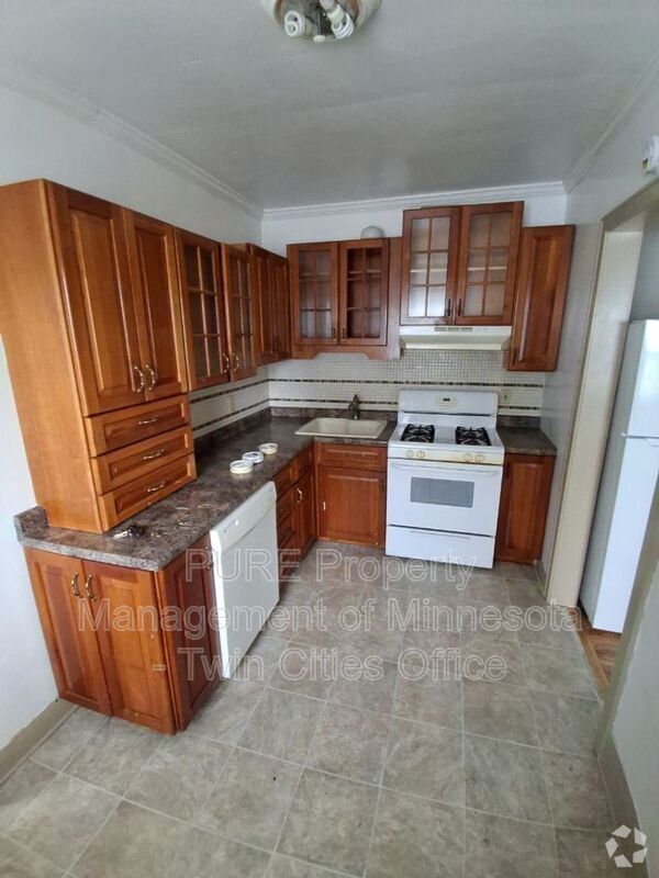 Building Photo - 4350 Minnehaha Ave Unit 3 Rental
