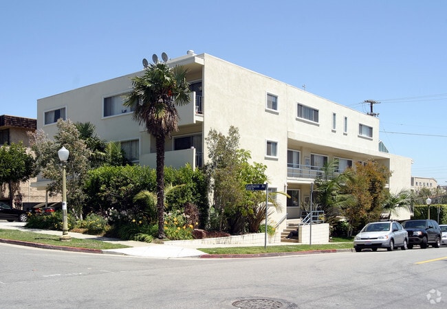 Building Photo - 1700 Westholme Ave Rental