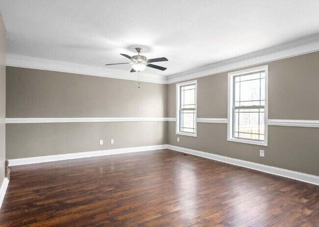 Photo - 1103 Medallion Ct
