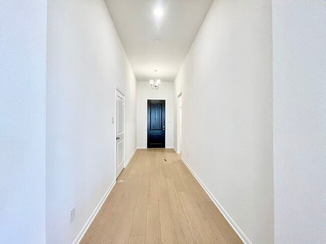 Photo - 16205 Garden Dr