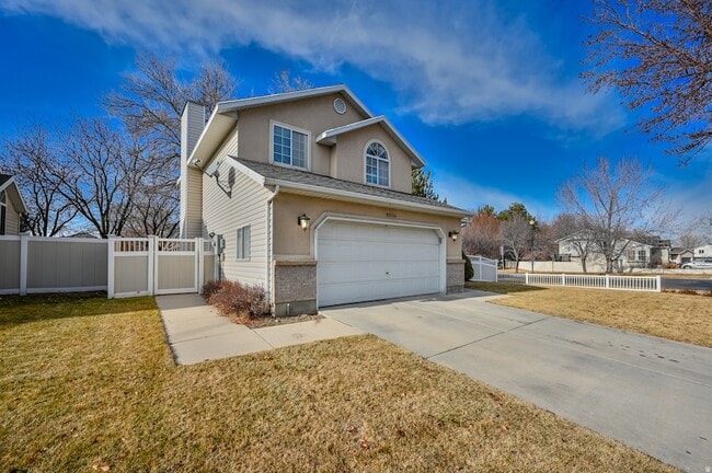 Photo - 8004 Old Barn Dr