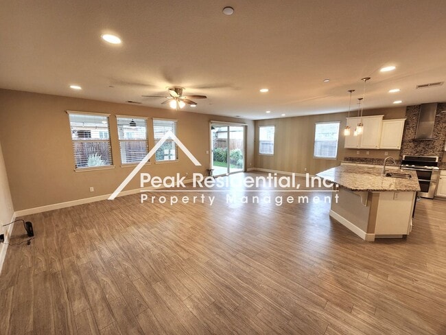 Photo - Updated 4bd/3ba Roseville Home with 2 Car ...