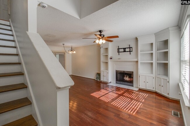 Photo - 19 Caddis Creek Ct