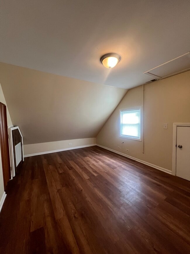 Photo - 9330 S Yates Blvd Unit 3