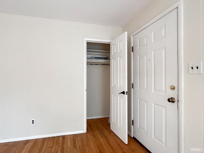 Photo - 2519 E 7th St