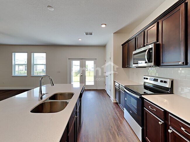 2128 Saffron Walden Dr