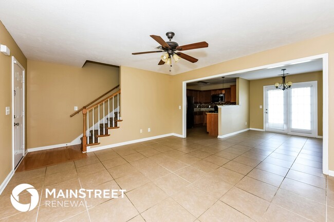 Photo - 144 Dreville Dr