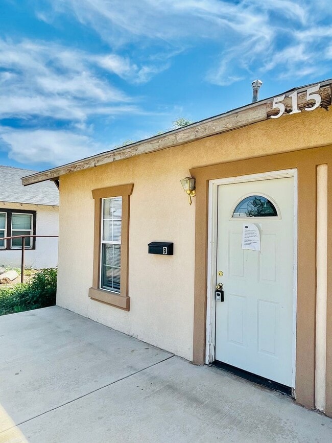 Photo - 515 Wallace St Unidad B