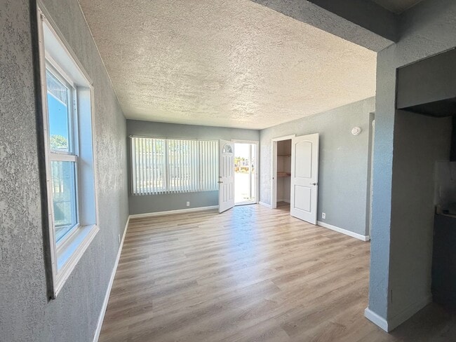 Photo - 405 N Gold Canyon St