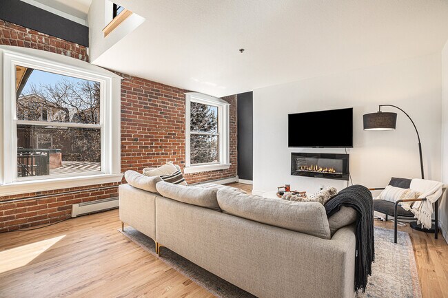 Photo - 3249 W Fairview Pl Condo Unit 208