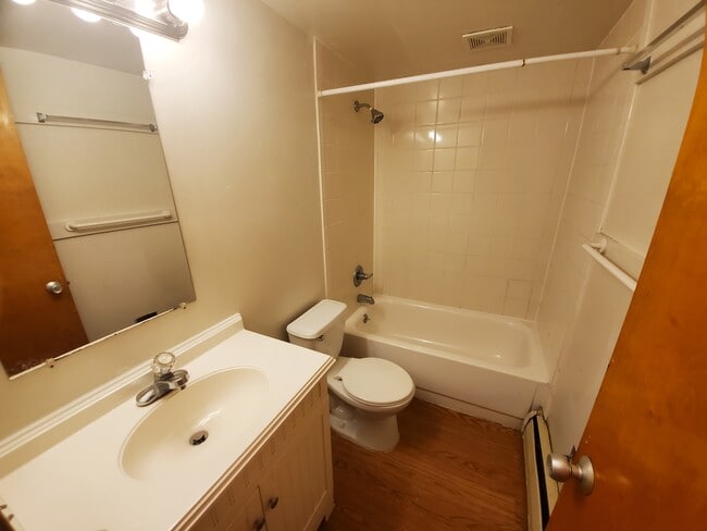 Photo - 1026 Vaughn St