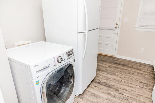 Photo - Randolph 2 bedroom unit Available Now! Unit 1905-D