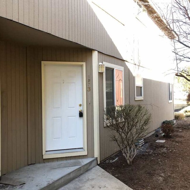 Photo - 1973 SW Canyon Dr