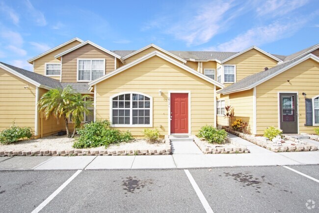 Building Photo - 2326 Fan Palm Dr Rental