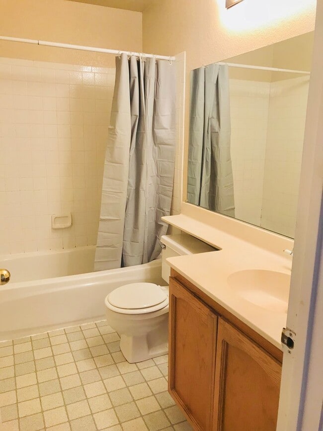 Photo - 3 Bedroom 2.5 Bath House in M Section of Rohnert Park - SSU Students Welcome