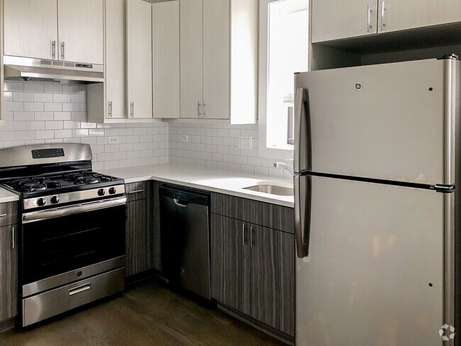 Building Photo - 2620 N Rockwell St Unit 2620-3 Rental