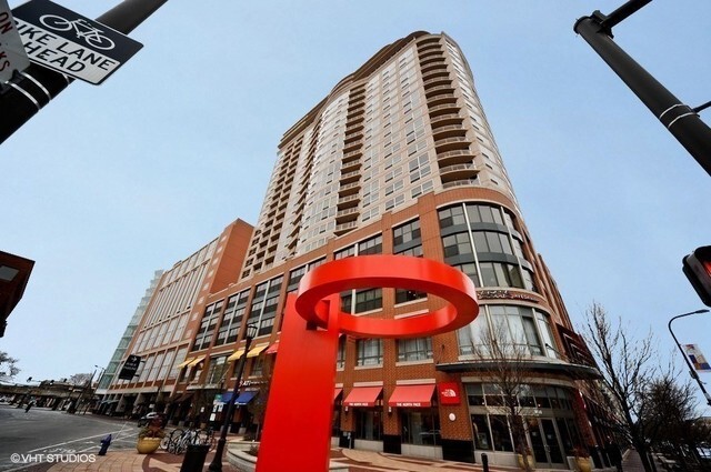 Building Photo - 807 Davis St Unit 1110