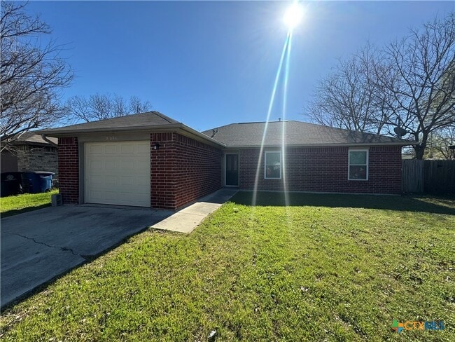 Photo - 2221 Michigan St