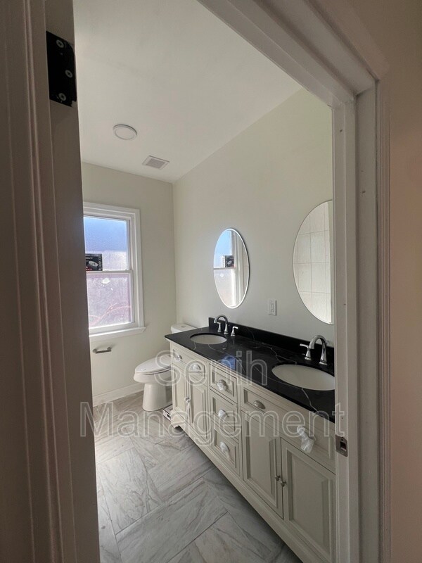 Photo - 2972 Field St