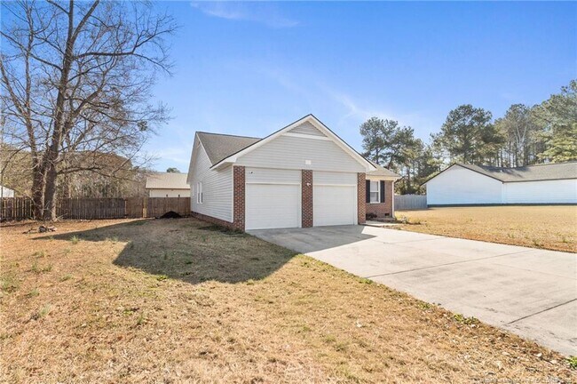 Photo - 166 Oakview Dr