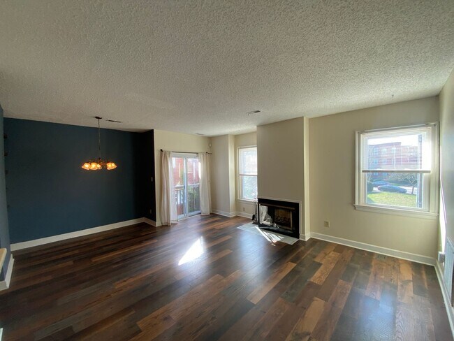 Spacious 2 bedroom/1 bath 2nd floor Condo ... - Spacious 2 bedroom/1 bath 2nd floor Condo ...