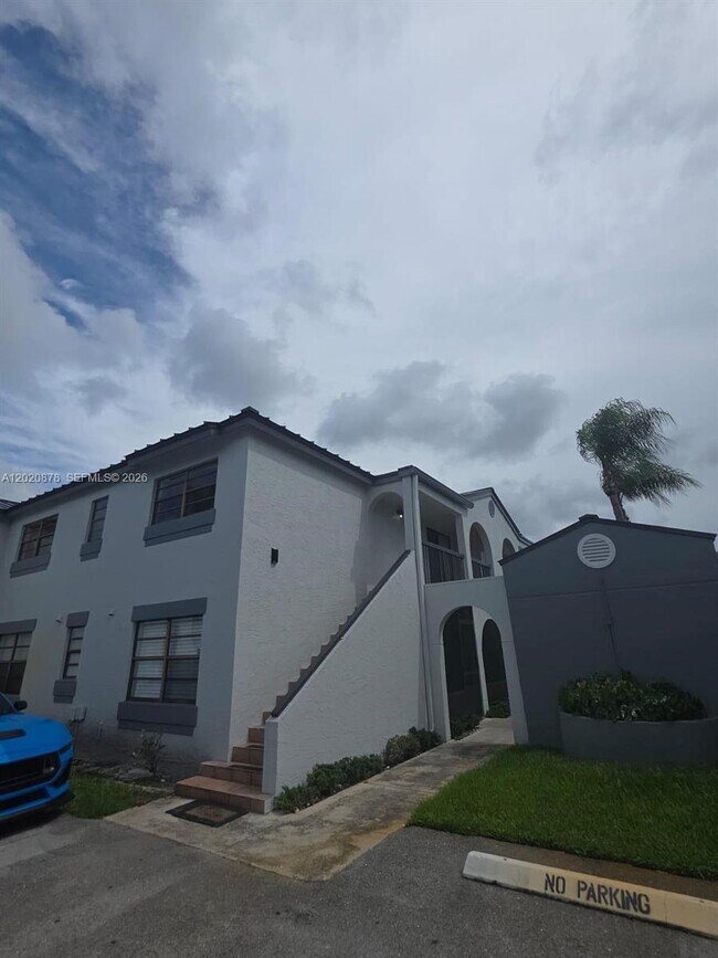 Photo - 18310 Mediterranean Blvd Unit 8-24