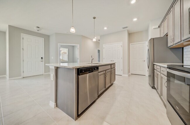 Photo - 1126 S Town and River Dr